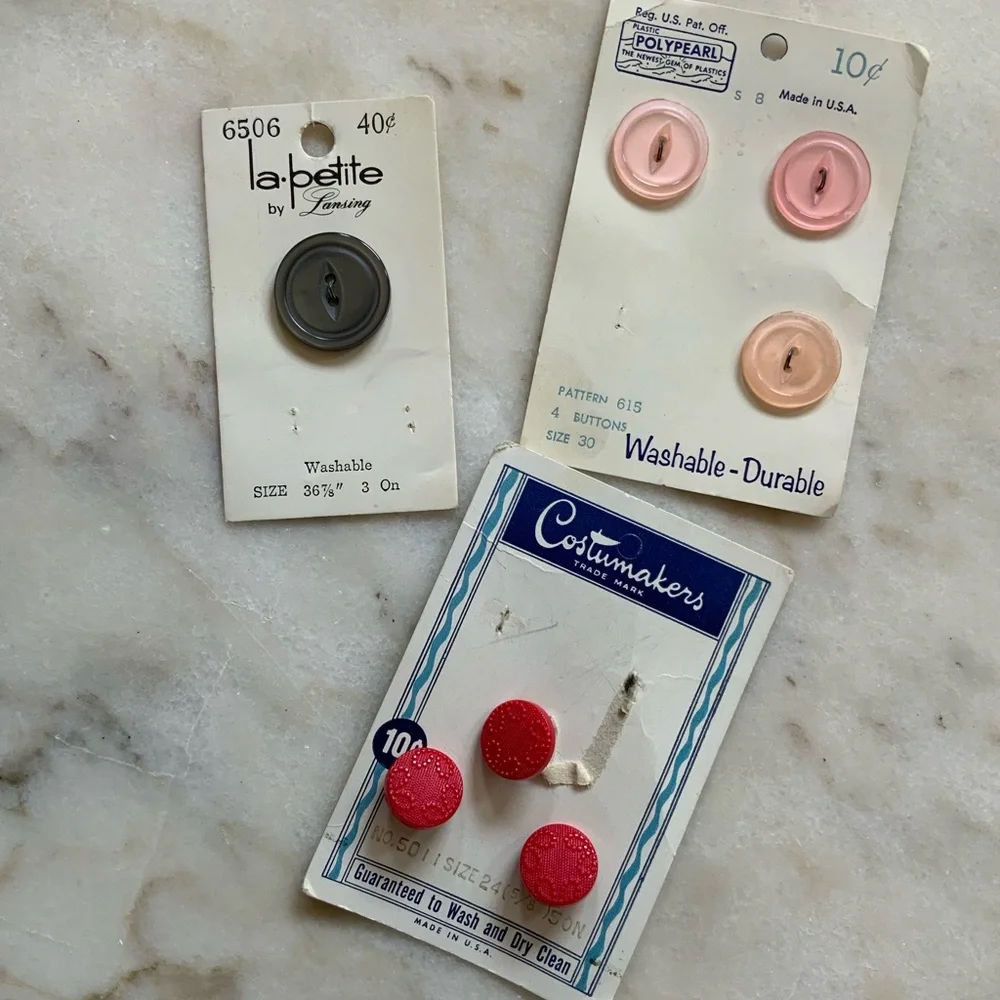 Vintage Button Bundle - Picture 4 of 7